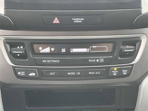 Used 2020 Honda Pilot LX image 16