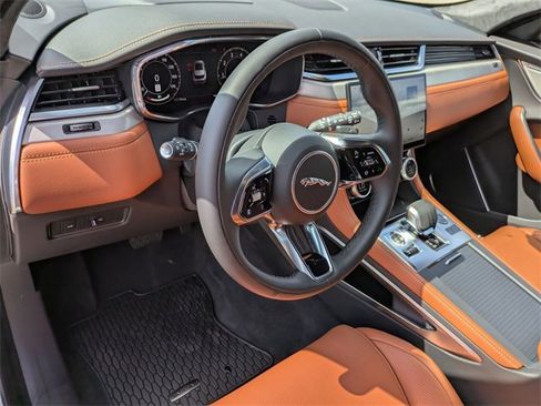 New 2026 Jaguar F-PACE R-Dynamic S image 7