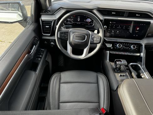 Used 2025 GMC Sierra 1500 Denali w/ Denali Reserve Package AWD/4WD image 14