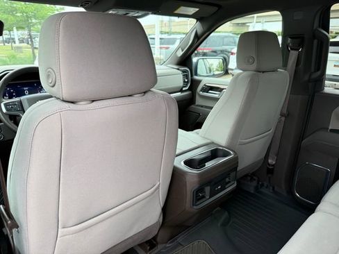 Used 2025 Chevrolet Silverado 1500 LT w/ Texas Edition Plus RWD image 28