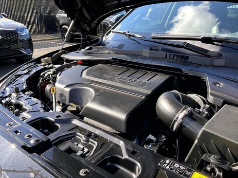 Used 2024 Jaguar E-PACE R-Dynamic SE AWD/4WD image 32