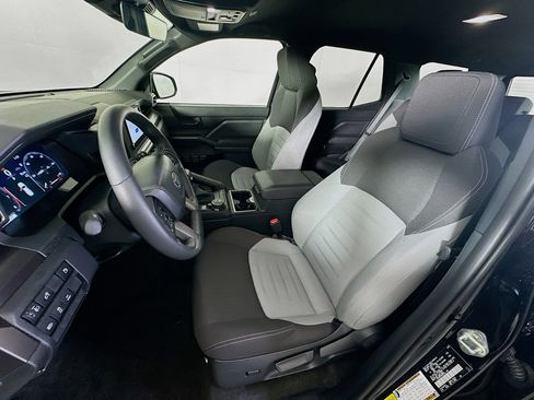 Used 2025 Toyota 4Runner TRD Off-Road image 13