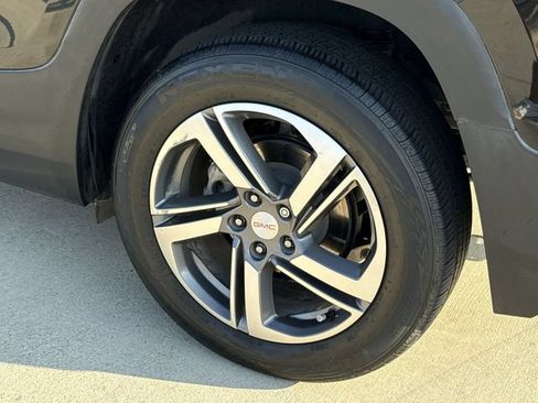 Used 2021 GMC Terrain SLT w/ Infotainment Package II FWD image 12