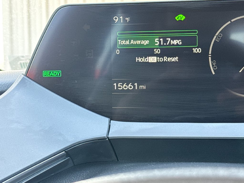 Used 2026 Toyota Prius LE FWD image 30