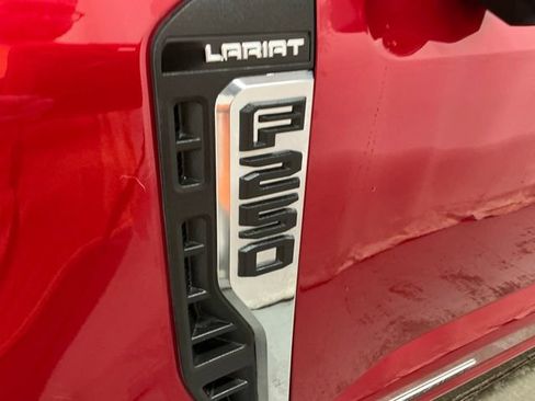 Used 2024 Ford F250 Lariat w/ Lariat Ultimate Package AWD/4WD image 9