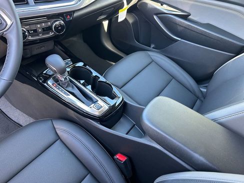 New 2026 Chevrolet Trax ACTIV w/ Sunroof Package image 20