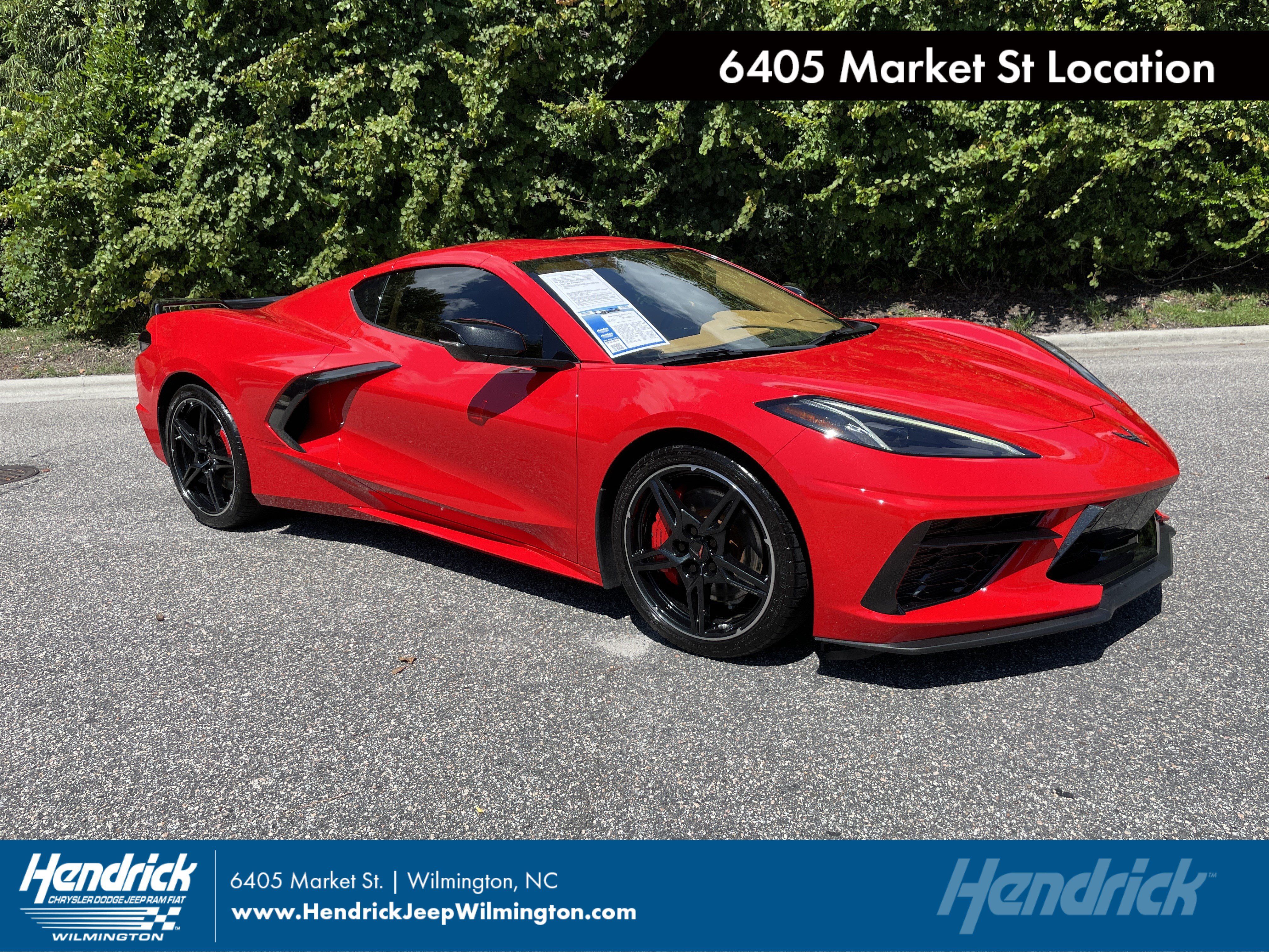 Used 2022 Chevrolet Corvette Stingray Premium Cpe w/ Z51 Performance Package RWD image 1