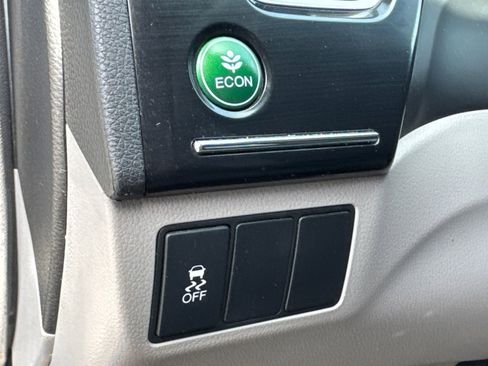 Used 2013 Honda Civic LX image 16