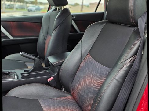 Used 2013 MAZDA MAZDA3 Touring FWD image 9