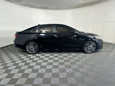 Used 2023 Kia Forte GT-Line w/ GT-Line Premium Package FWD image 2