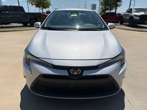 Used 2024 Toyota Corolla LE FWD image 8