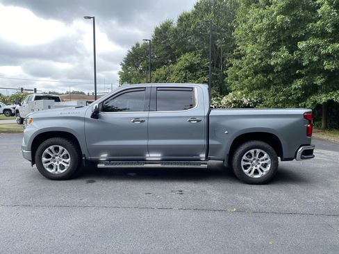 Used 2023 Chevrolet Silverado 1500 LTZ RWD image 6