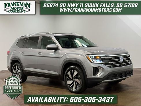 Used 2025 Volkswagen Atlas SEL AWD/4WD image 1