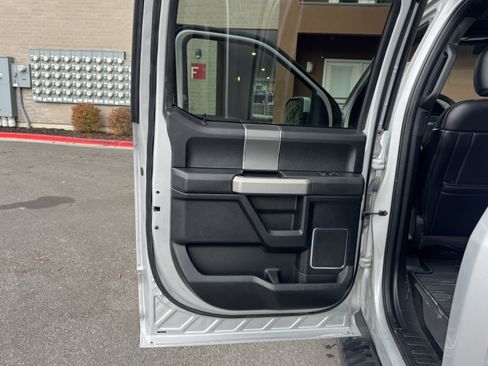 Used 2017 Ford F150 Lariat w/ Equipment Group 502A Luxury image 32