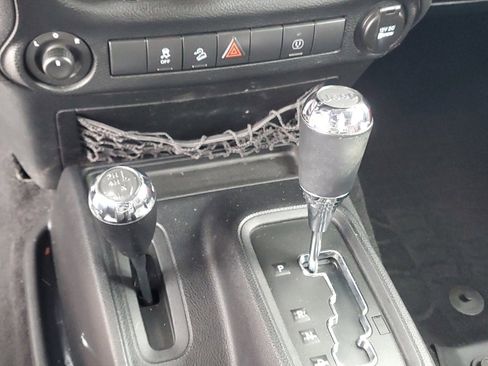 Used 2014 Jeep Wrangler Unlimited Sahara w/ Connectivity Group image 20