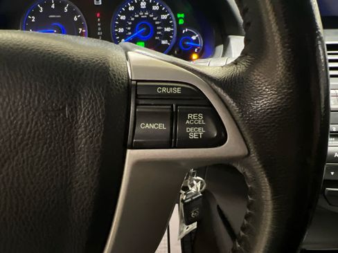 Used 2010 Honda Crosstour EX-L image 24