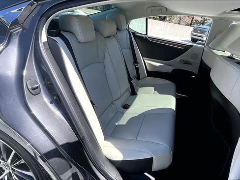 Used 2023 Lexus ES 350 w/ Premium Package image 19