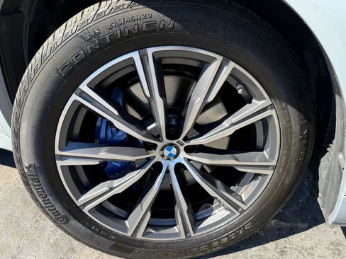 Used 2024 BMW X5 xDrive40i w/ M Sport Package image 51