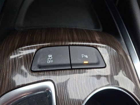 Used 2017 Chevrolet Malibu Premier w/ Premier Sun and Wheel Package image 25