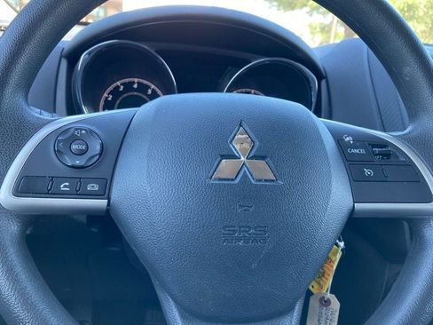 Used 2024 Mitsubishi Outlander Sport ES image 17