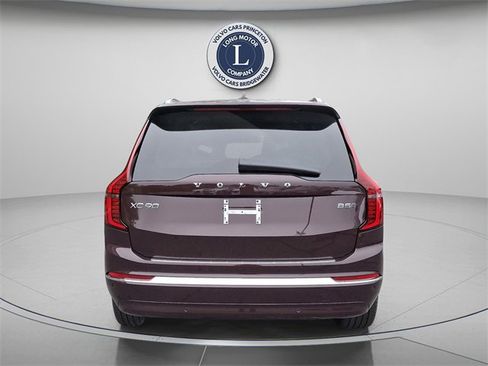 New 2025 Volvo XC90 B5 Plus w/ Protection Package Premier image 6