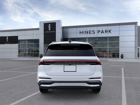 New 2026 Lincoln Nautilus Reserve w/ Jet Appearance Package AWD/4WD image 5