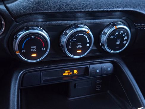 Certified 2025 MAZDA MX-5 Miata Grand Touring RWD image 17