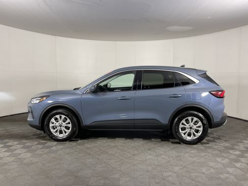 Used 2023 Ford Escape Active w/ Tech Pack #2 image 3