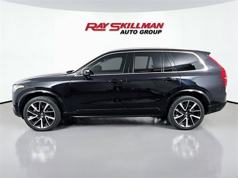 Used 2020 Volvo XC90 T6 Momentum w/ Protection Package Premier image 4