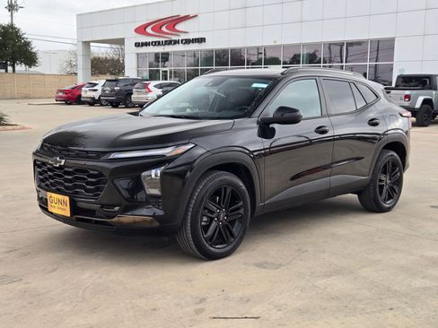 Certified 2025 Chevrolet Trax ACTIV image 7