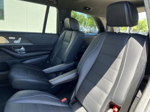 Certified 2023 Mercedes-Benz GLS 450 4MATIC image 32