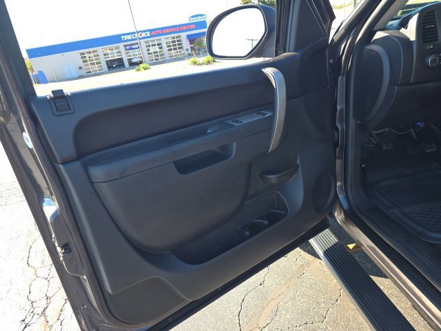 Used 2011 GMC Sierra 1500 SLE w/ SLE Preferred Package AWD/4WD image 10