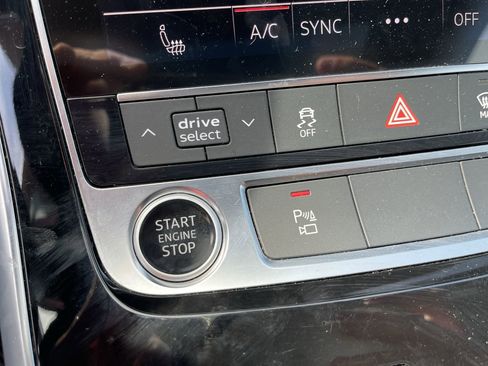 Used 2024 Audi Q7 2.0T Premium Plus image 17