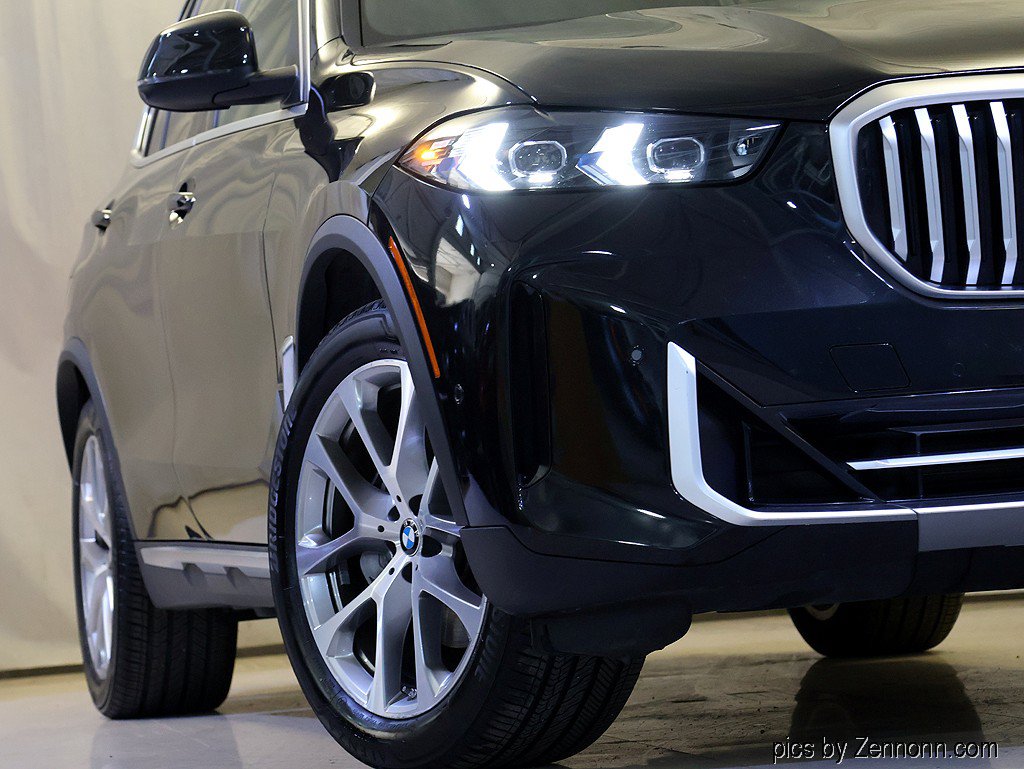 Certified 2024 BMW X5 xDrive40i w/ Premium Package AWD/4WD image 4