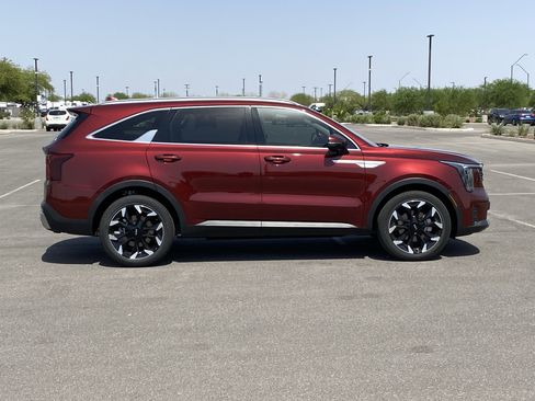 New 2025 Kia Sorento EX image 7