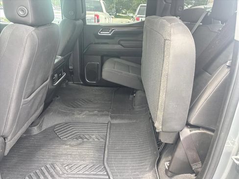 Used 2024 Chevrolet Silverado 1500 RST AWD/4WD image 19