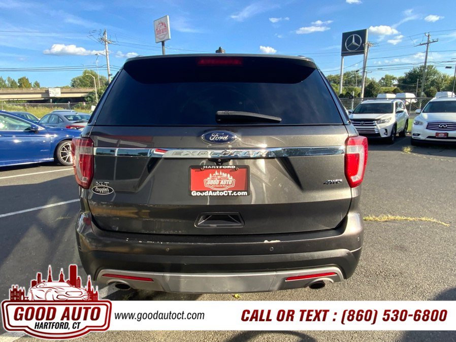 Used 2017 Ford Explorer XLT w/ Equipment Group 202A AWD/4WD image 6