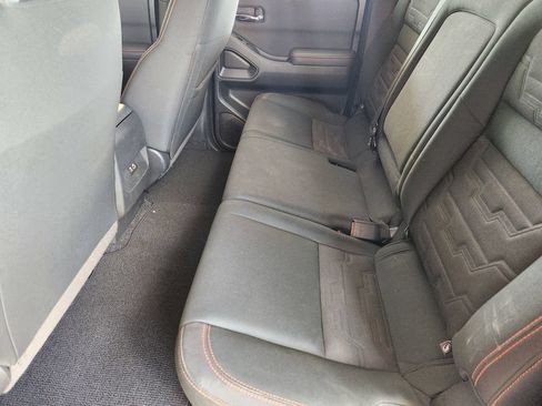 Used 2023 Nissan Frontier PRO-4X w/ Technology Package AWD/4WD image 31
