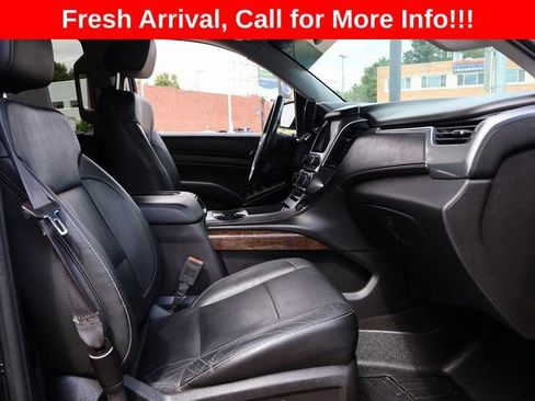 Used 2015 Chevrolet Suburban LT w/ Luxury Package AWD/4WD image 7