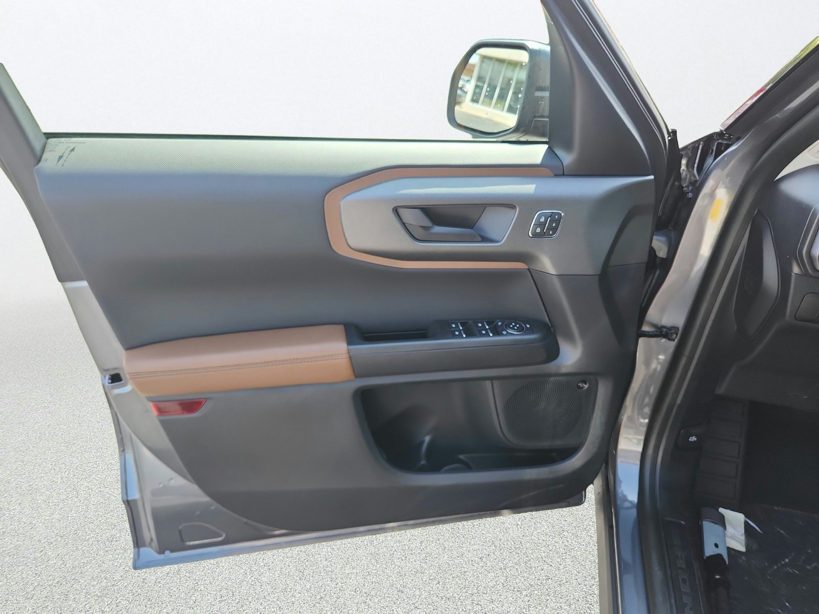 New 2026 Ford Bronco Sport Outer Banks w/ Outer Banks Tech Package+ AWD/4WD image 24