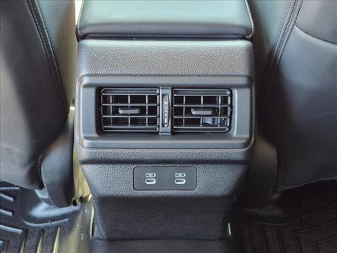 Used 2023 Honda Accord Touring image 17