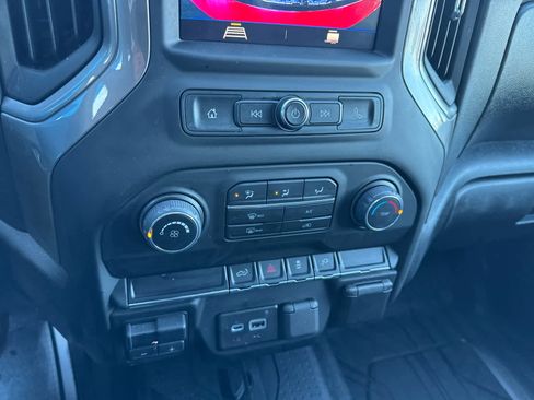 Used 2022 Chevrolet Silverado 2500 Custom w/ Custom Convenience Package image 22