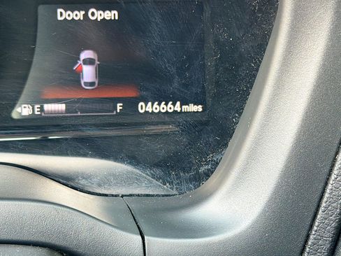 Used 2019 Honda HR-V EX-L image 37