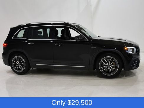 Used 2022 Mercedes-Benz GLB 35 AMG 4MATIC image 3