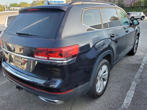 Used 2021 Volkswagen Atlas SE w/ Panoramic Sunroof Package image 9