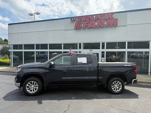 Used 2023 Chevrolet Silverado 1500 LT AWD/4WD image 4