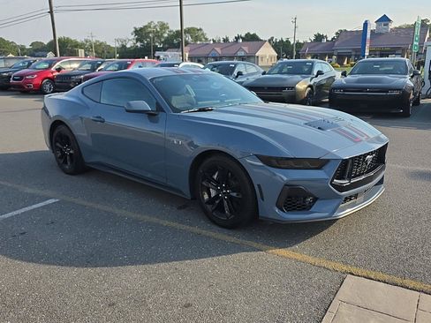 Used 2024 Ford Mustang GT RWD image 4
