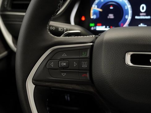 New 2025 Jeep Grand Cherokee Limited w/ Trailer Tow Package image 26