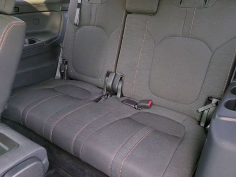 Used 2025 Honda Pilot Sport image 22
