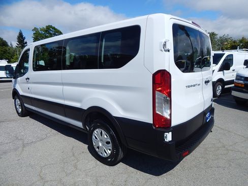 Used 2023 Ford Transit 350 XLT RWD image 6